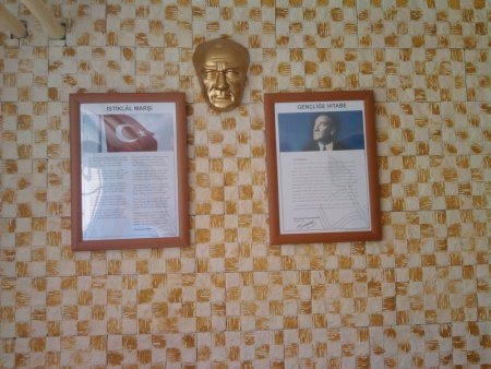 Aslanlar İlk Öğratim Okulu MermerMozaik Uygulaması